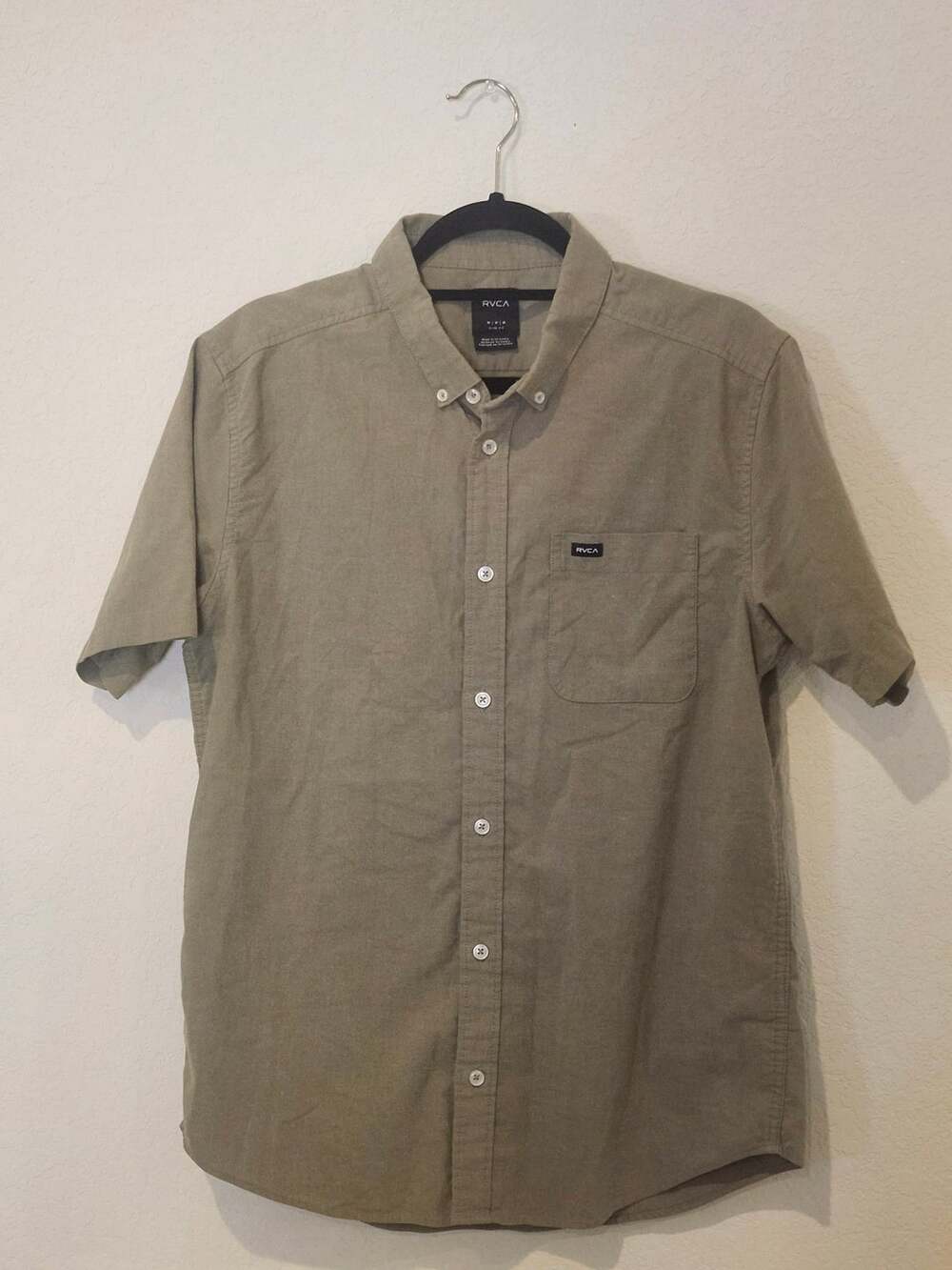 RVCA That'll Do Slim Fit Solid Short Sleeve Cotton Button-Down Shirt (Men)